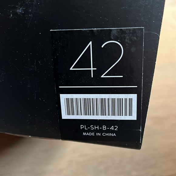 Peloton Unisex Cycling Shoes (Size: 42) - Picture 10 of 14